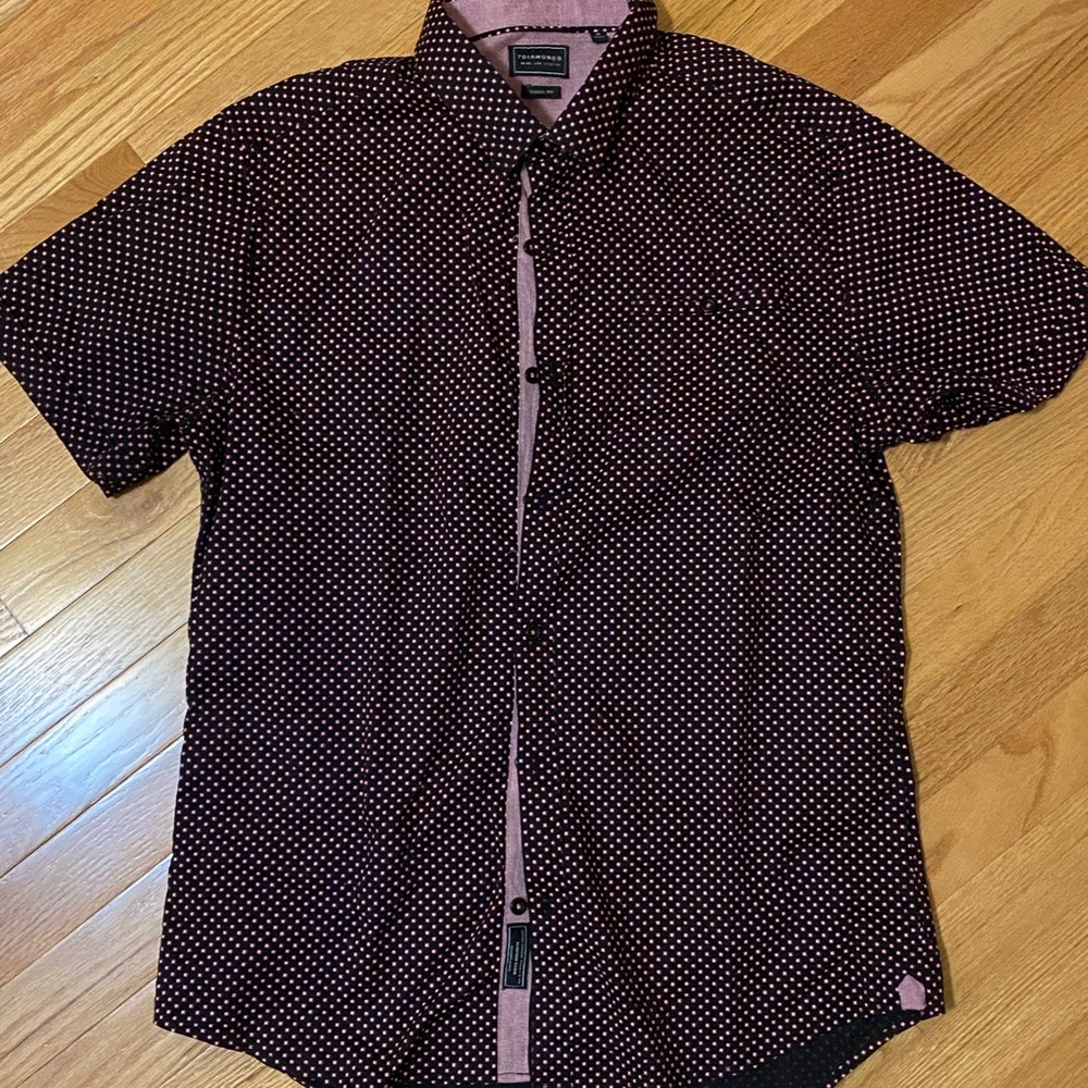 Seven Diamonds short sleeved button down size M